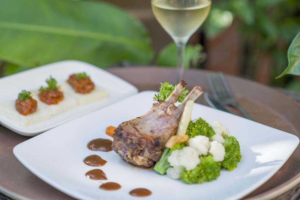 Skor Boutique Hotell Siem Reap Exteriör bild