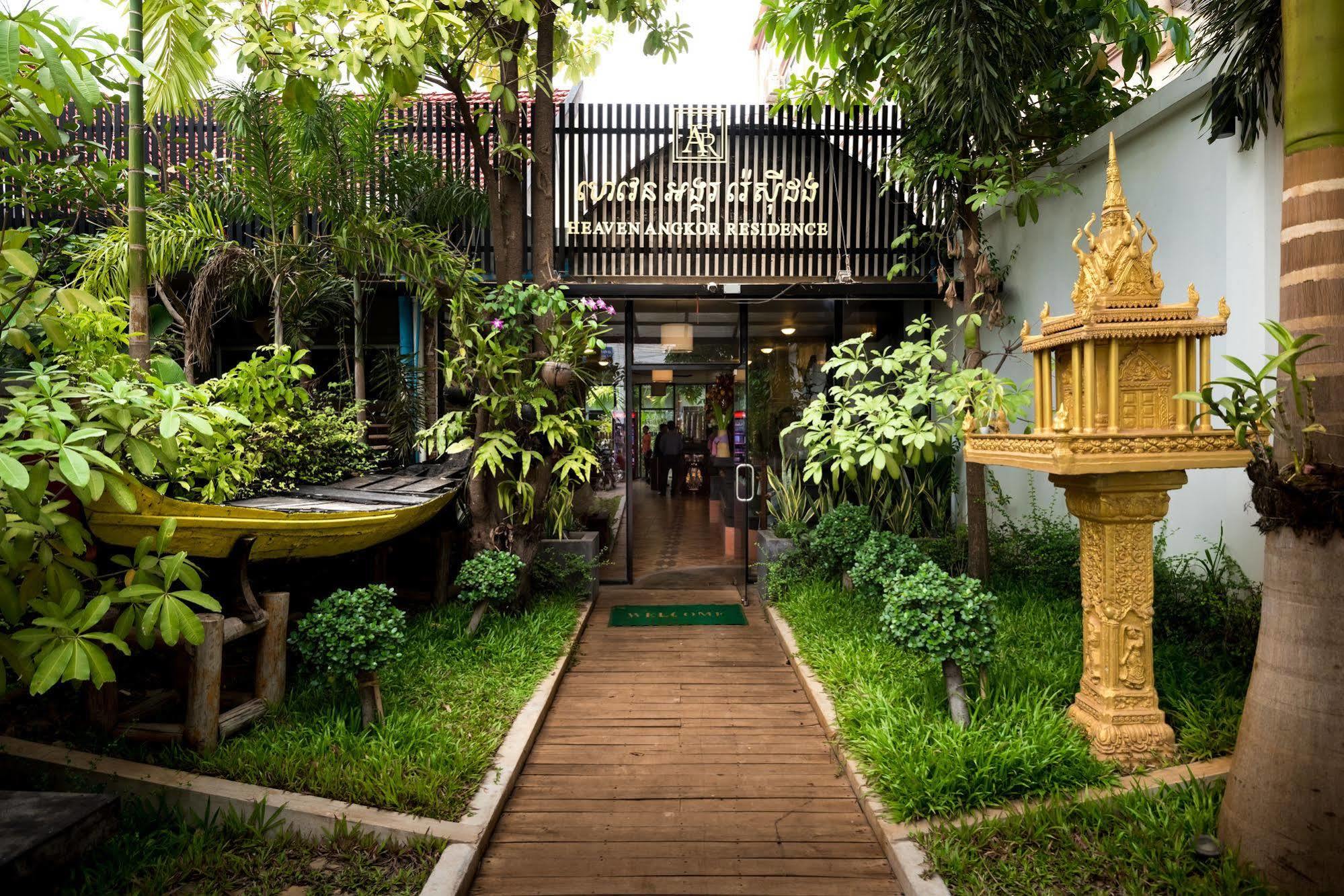 Skor Boutique Hotell Siem Reap Exteriör bild