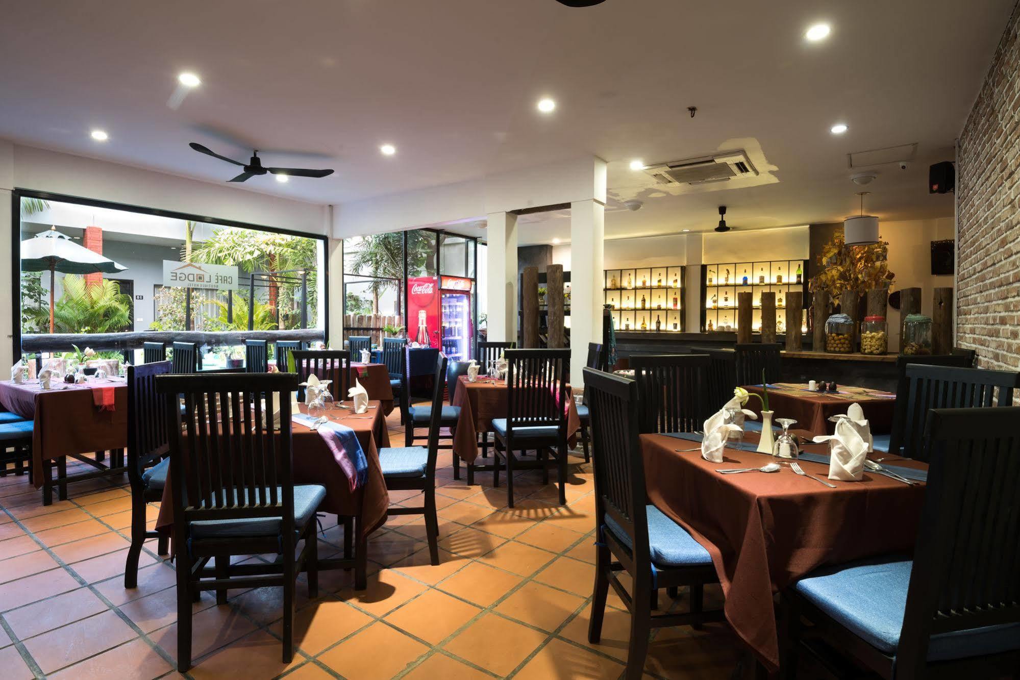 Skor Boutique Hotell Siem Reap Exteriör bild